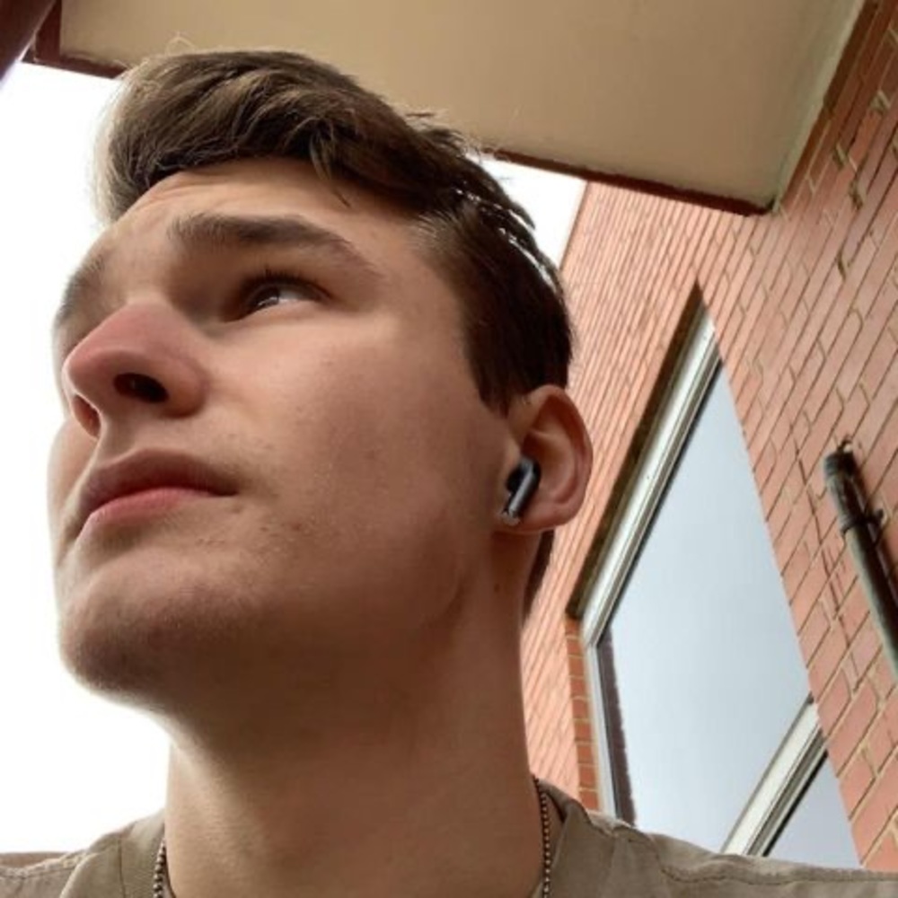 Meet your Posher, Chris